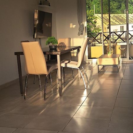 Super appartement T3 proche de tout sans vis-à-vis Fort-de-France Exterior foto